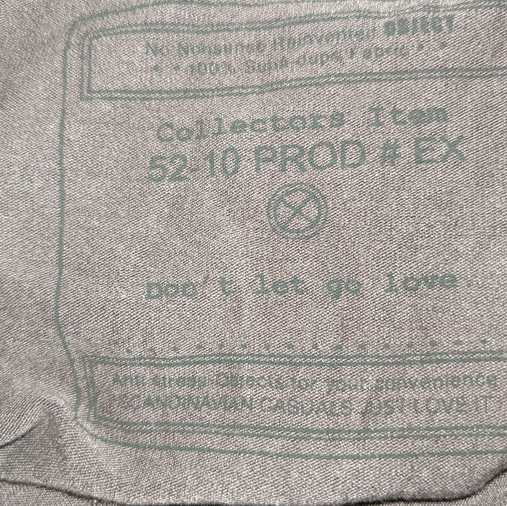 Scandinavian Object Collectors dress - Picture 5 of 6